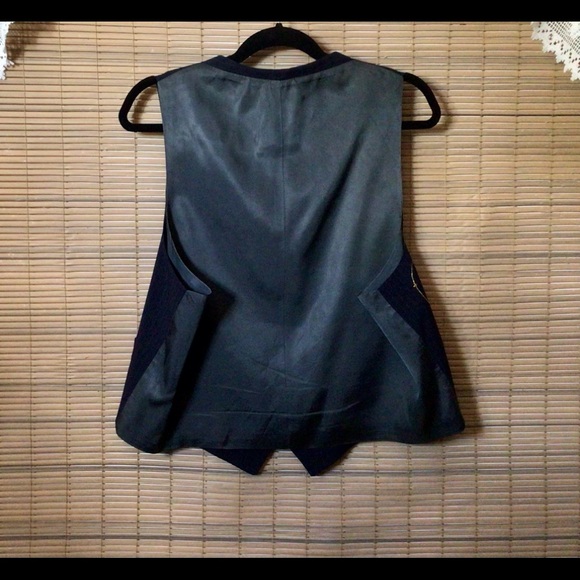 🎄Hand painted holiday vest, NWOT,  much dressier than most holiday wear - Picture 8 of 15